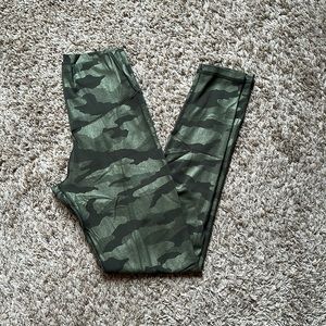 COPY - Offline by Aerie shimmer camo leggings
